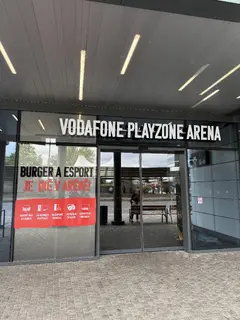 Vodafone PLAYzone Aréna — vchod zvenku